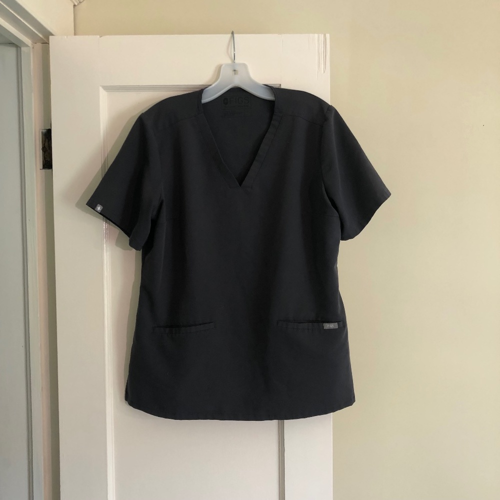 FIGS Brand Women's Two-Pocket Scrub Top, Sz L, Pewter